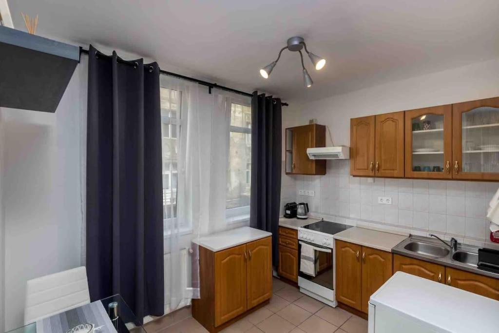 Appartamento Spacious With Private Car Park & Balcony *
